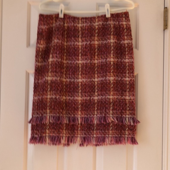 Gorgeous wool blend suit - Picture 3 of 8